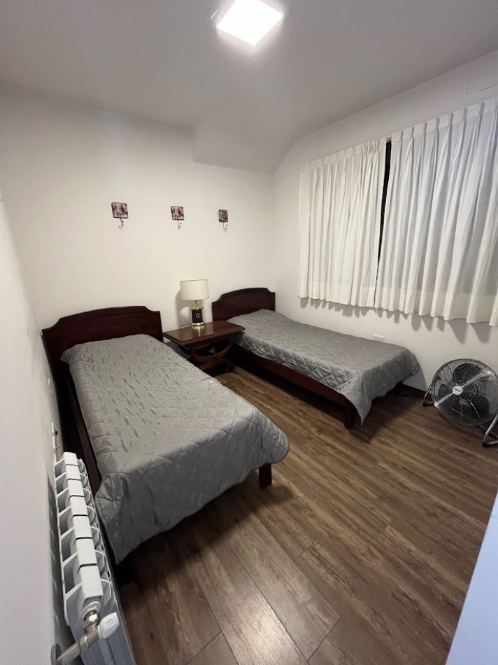 Casa moderna con salida a cancha de golf