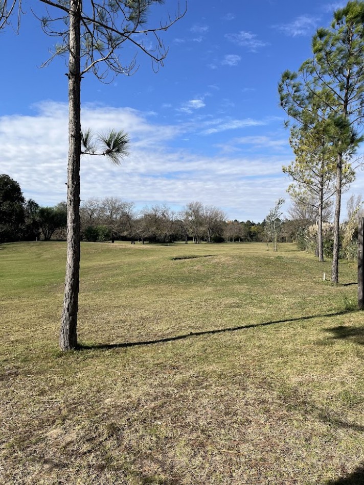 Casa moderna con salida a cancha de golf