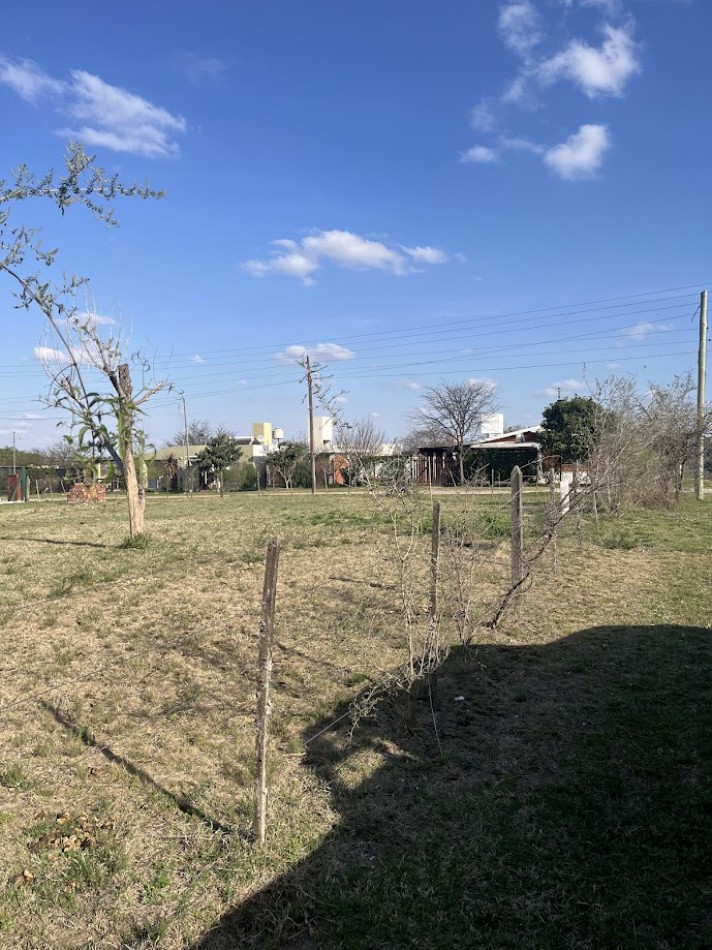 Hermosa esquina cerca del Rio Los Molinos