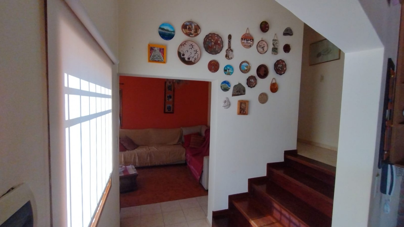 Residencia de categoria en Barrio El Golf con gran terreno y pileta