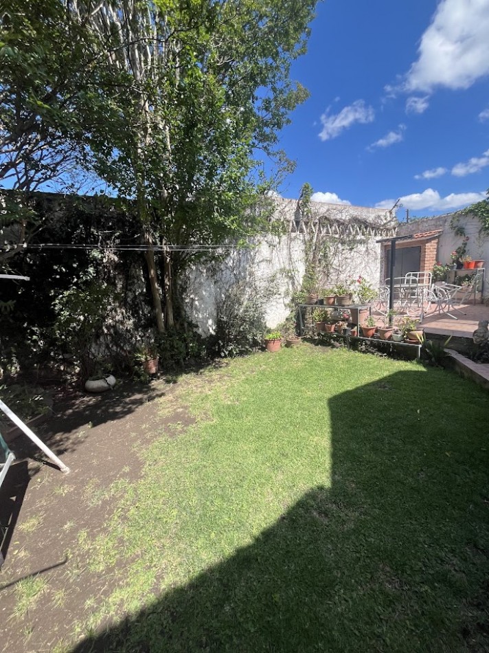 Alta Gracia. Encantadora casa en Barrio Carlos Pellegrini, sobre boulevard de categoria