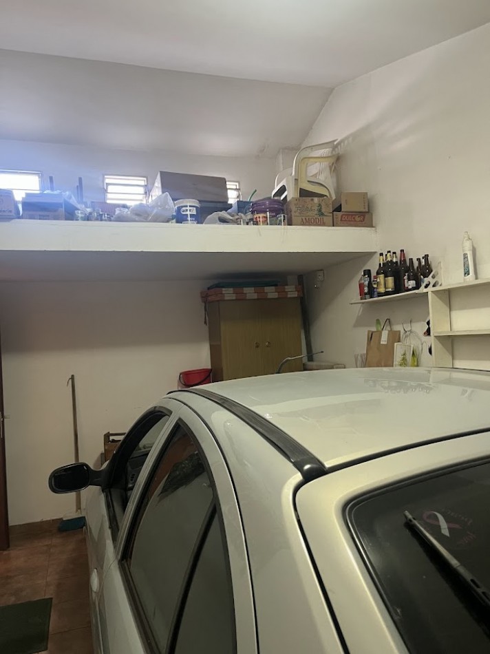 Alta Gracia. Encantadora casa en Barrio Carlos Pellegrini, sobre boulevard de categoria