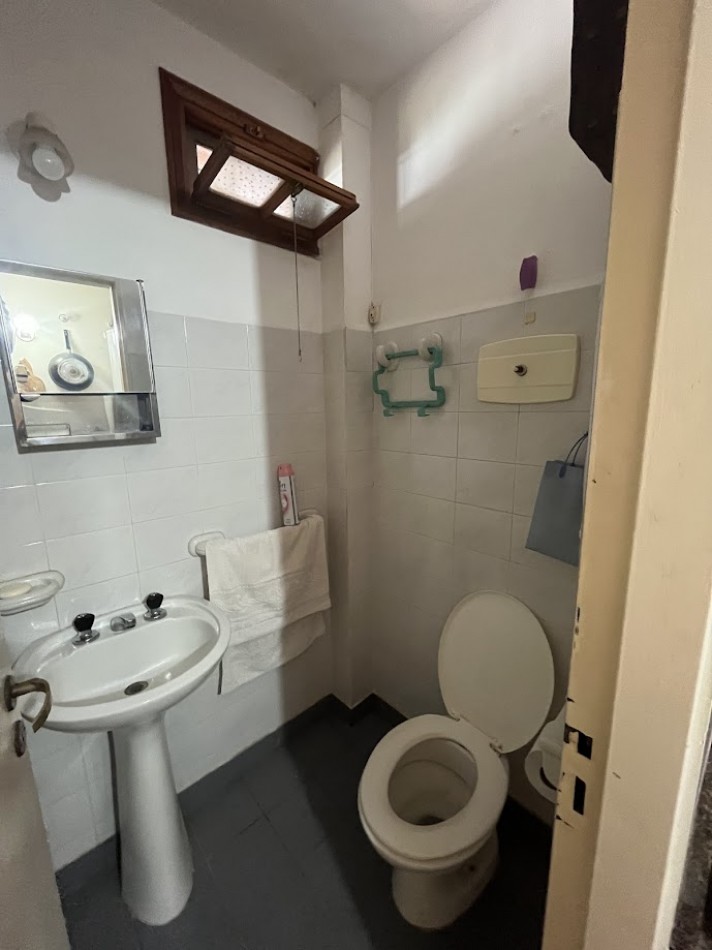 Alta Gracia. Encantadora casa en Barrio Carlos Pellegrini, sobre boulevard de categoria