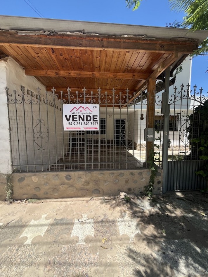 Casa Familiar con Quincho, Pileta y Amplios Espacios