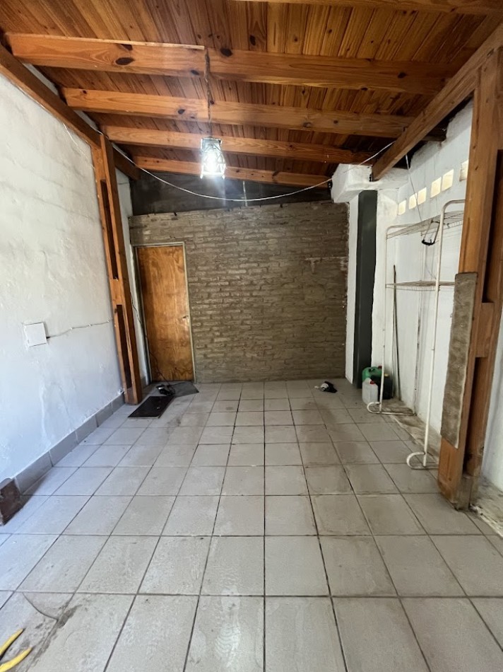 Casa Familiar con Quincho, Pileta y Amplios Espacios