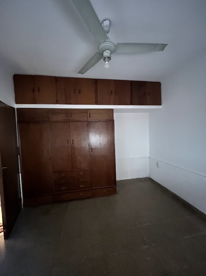 Casa Familiar con Quincho, Pileta y Amplios Espacios