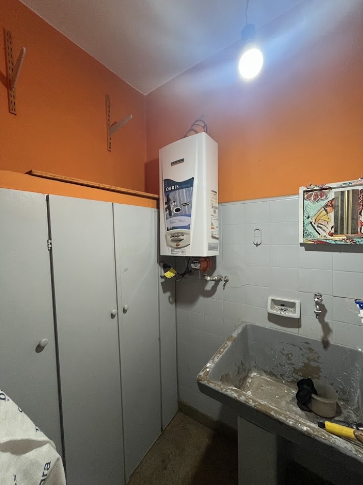 Casa Familiar con Quincho, Pileta y Amplios Espacios