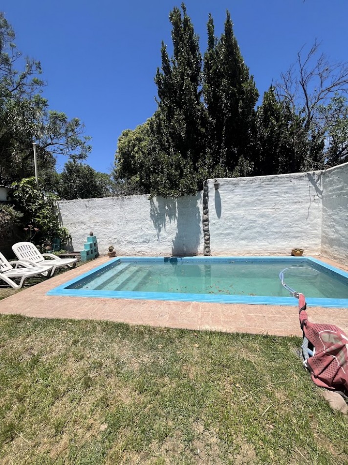 Casa Familiar con Quincho, Pileta y Amplios Espacios