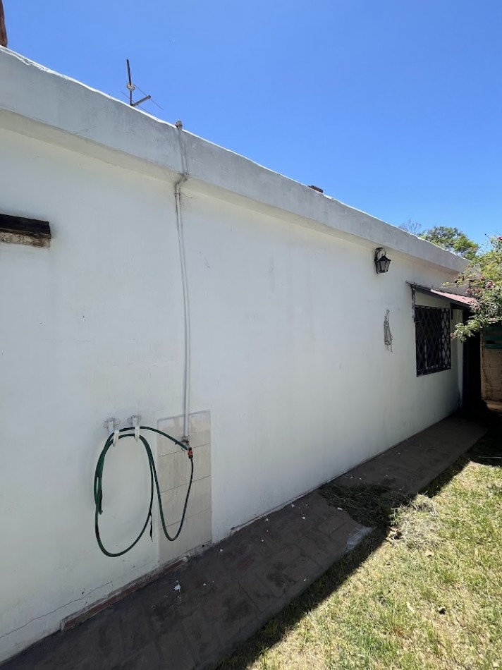 Casa Familiar con Quincho, Pileta y Amplios Espacios