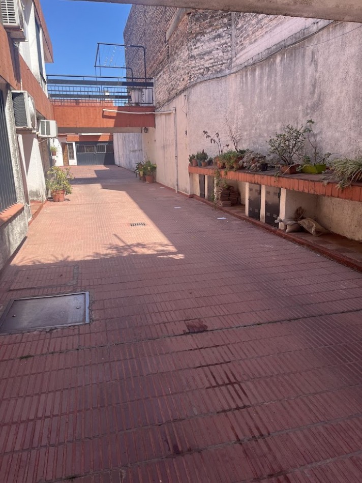 Casa en venta en complejo cerrado · Sin expensas · Zona Av. Santa Ana / Bv. San Juan