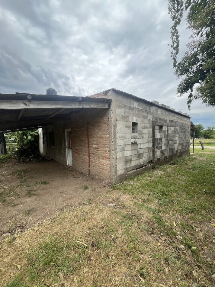 Casa a terminar en Villa San Isidro - Gran terreno