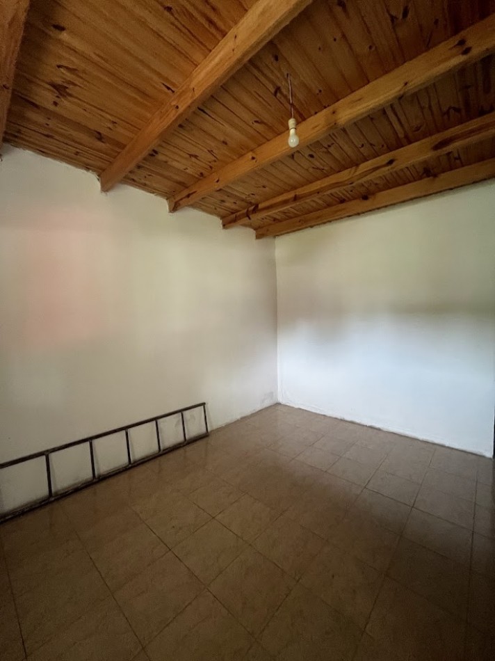 Casa a terminar en Villa San Isidro - Gran terreno