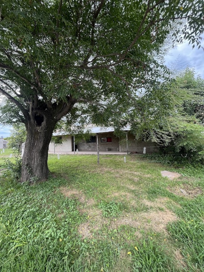 Casa a terminar en Villa San Isidro - Gran terreno