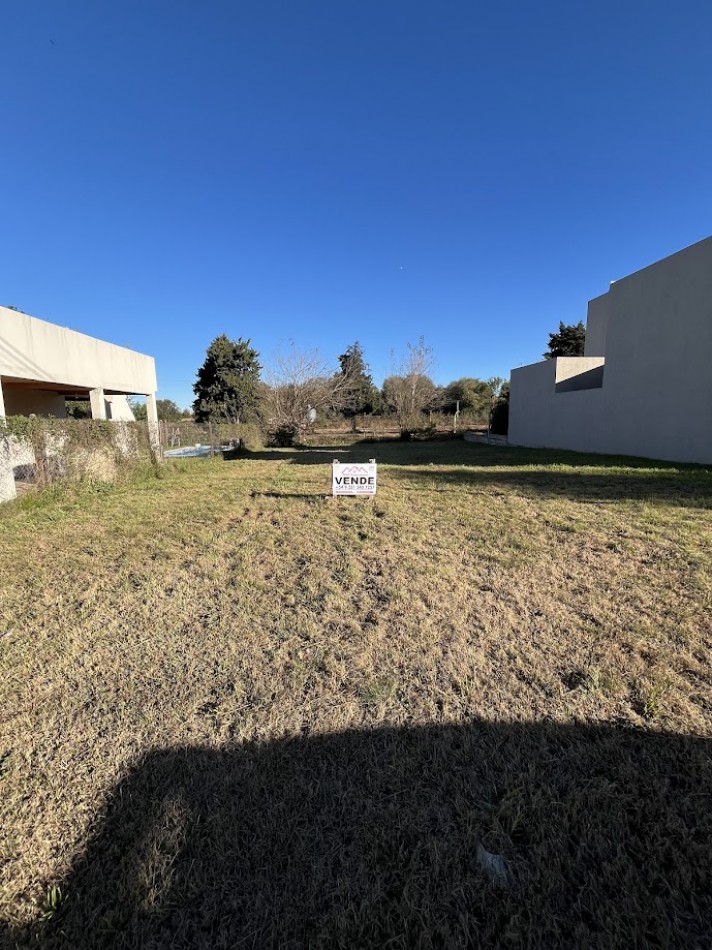 Lote en Villa Catalina