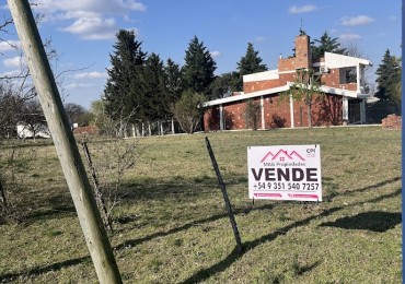 Hermosa esquina cerca del Rio Los Molinos