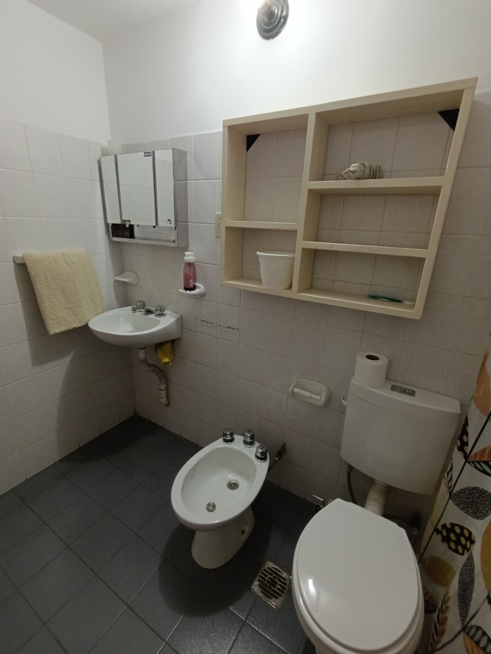 Vendo sobre Av tronador super casa+dpt!