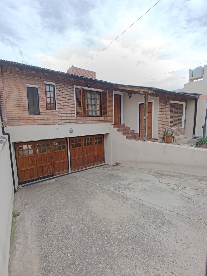 Vendo sobre Av tronador super casa+dpt!